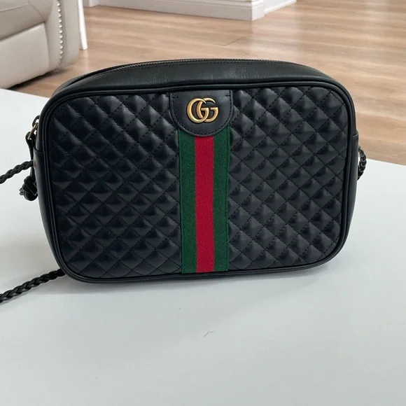 Authentic Gucci Quilted Leather Bag - Picture 2 of 9